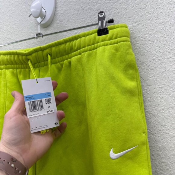 Nike Essential Fleece High Rise Atomic Green Shorts DM6123-321 Womens Medium NEW - Picture 3 of 12